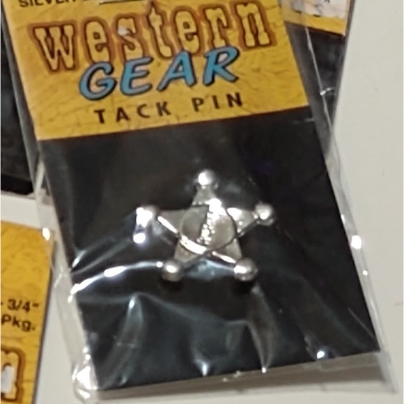 Western gear MINI CONCHO, CHARM, TACK PIN - Picture 2 of 4